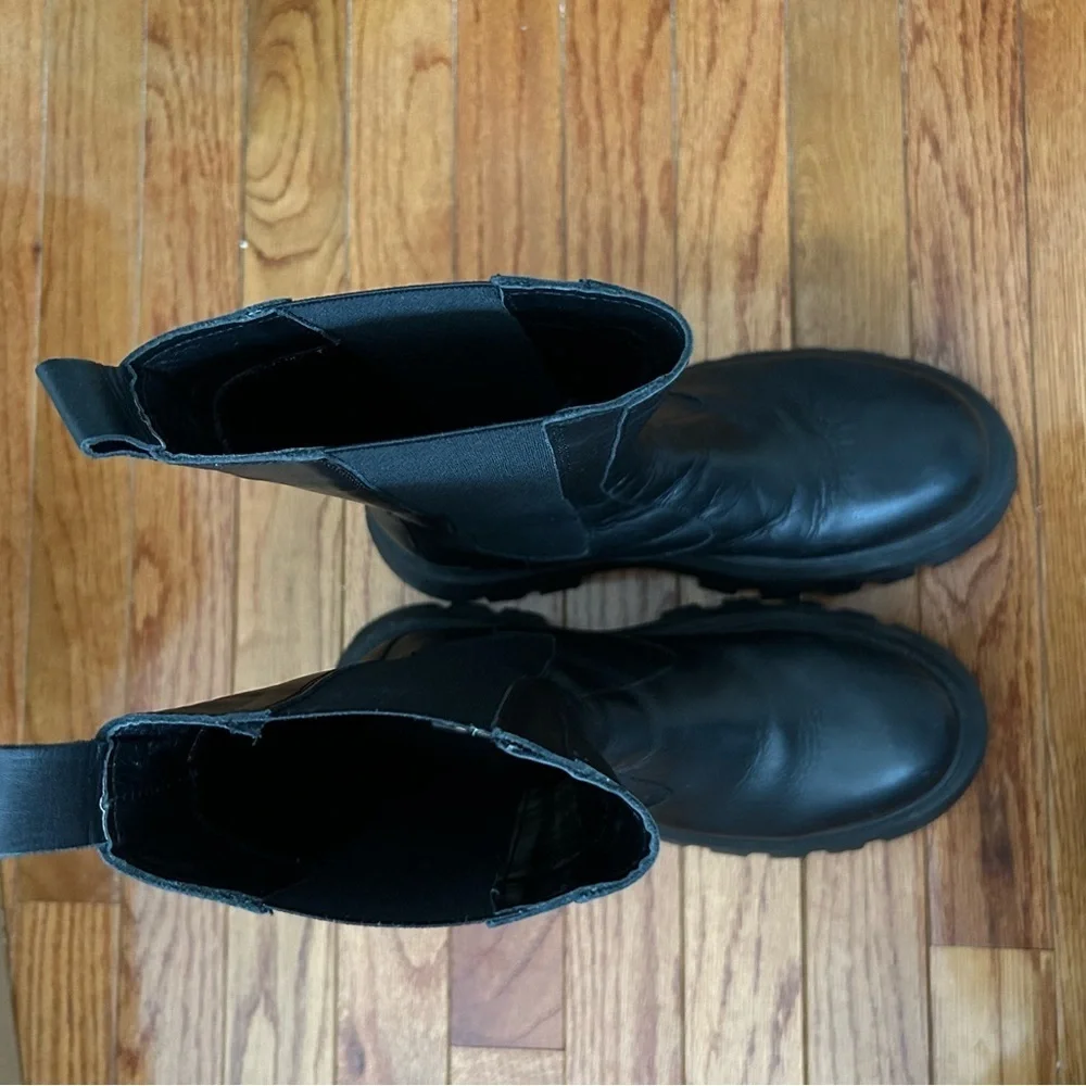 Alohas All Rounder Boots in Black
